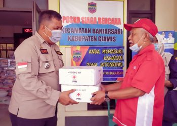 PMI Kabupaten Ciamis Memberikan Bantuan Logistik Paska Banjir Di Wilayah Banjarsari