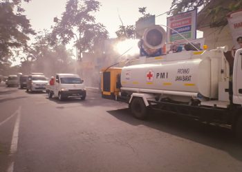 Kegiatan Spraying Desinfektan Dan Sosialisasi 3M Di Kabupaten Garut