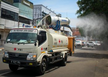 Kegiatan Penyemprotan Disinfektan PMI Provinisi Jawa Barat Dan PMI Kota Cirebon
