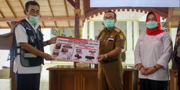 PMI Jawa Barat Memberikan Bantuan Oprasional Kepada PMI Kabupaten Cirebon